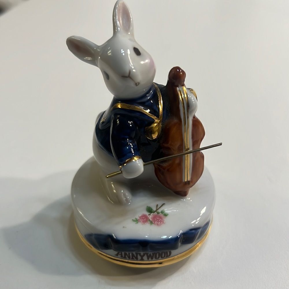 AnnyWood Sankyo Rabbit cello collectible
